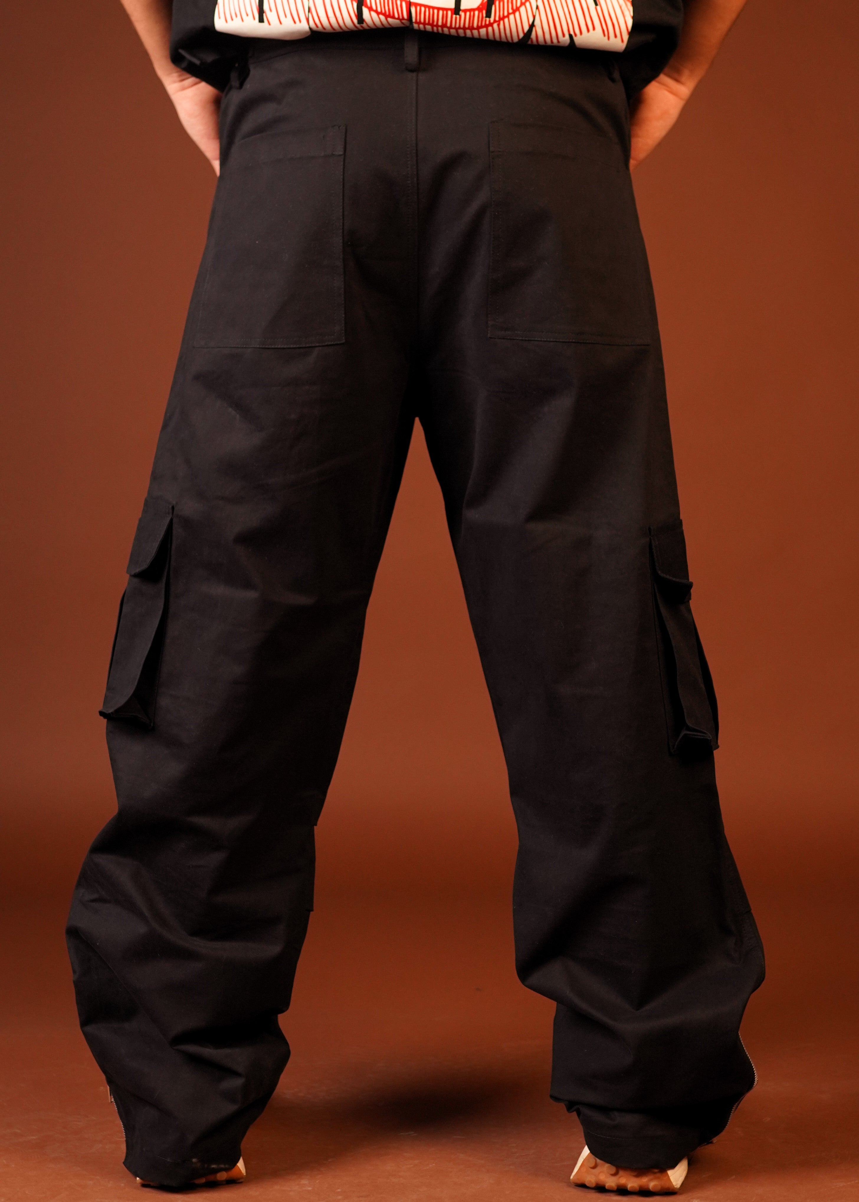 Multi Pockets Side Zipper Black unisex Cargo Pant