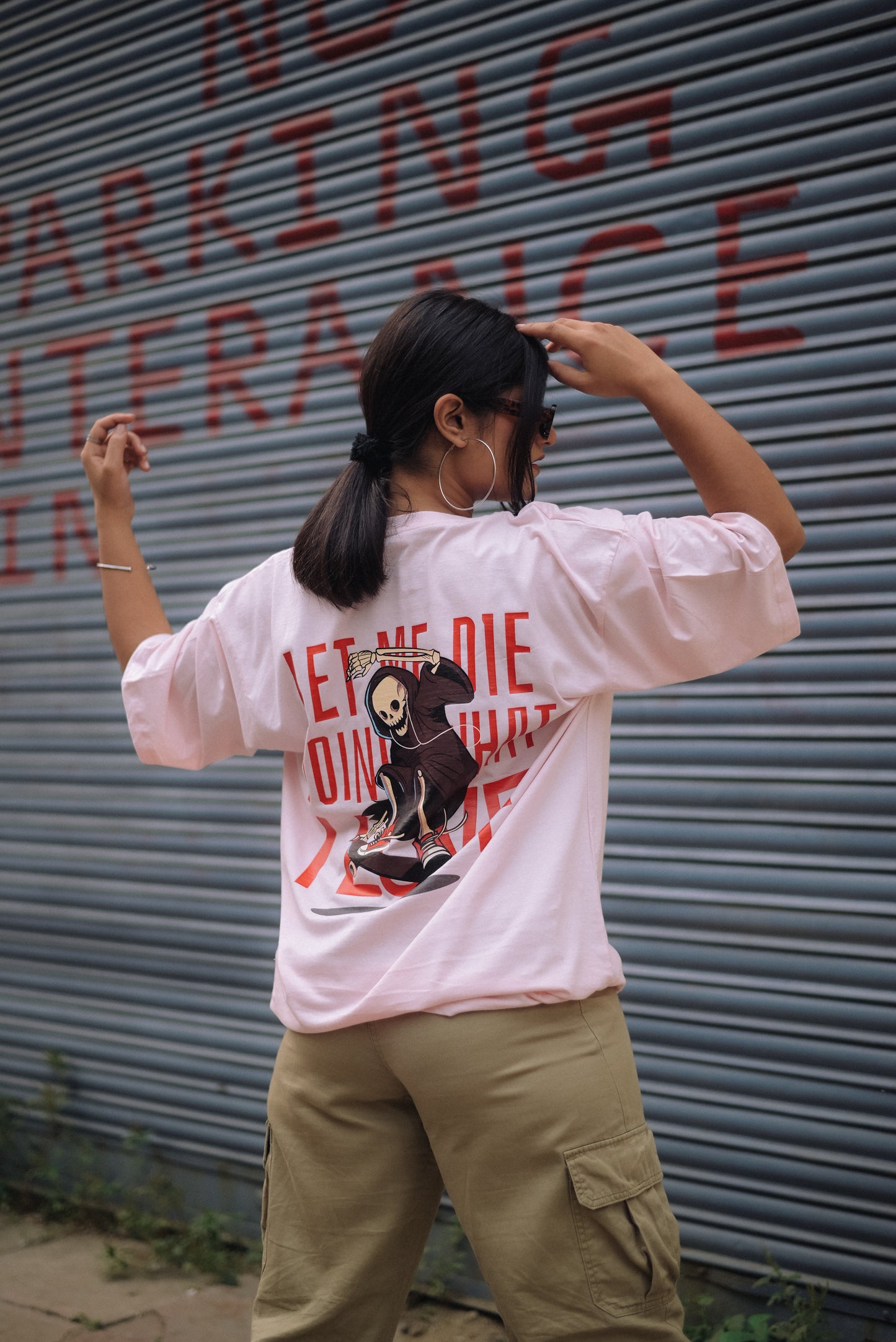 Skate Light Pink Unisex Over-sized T-shirt